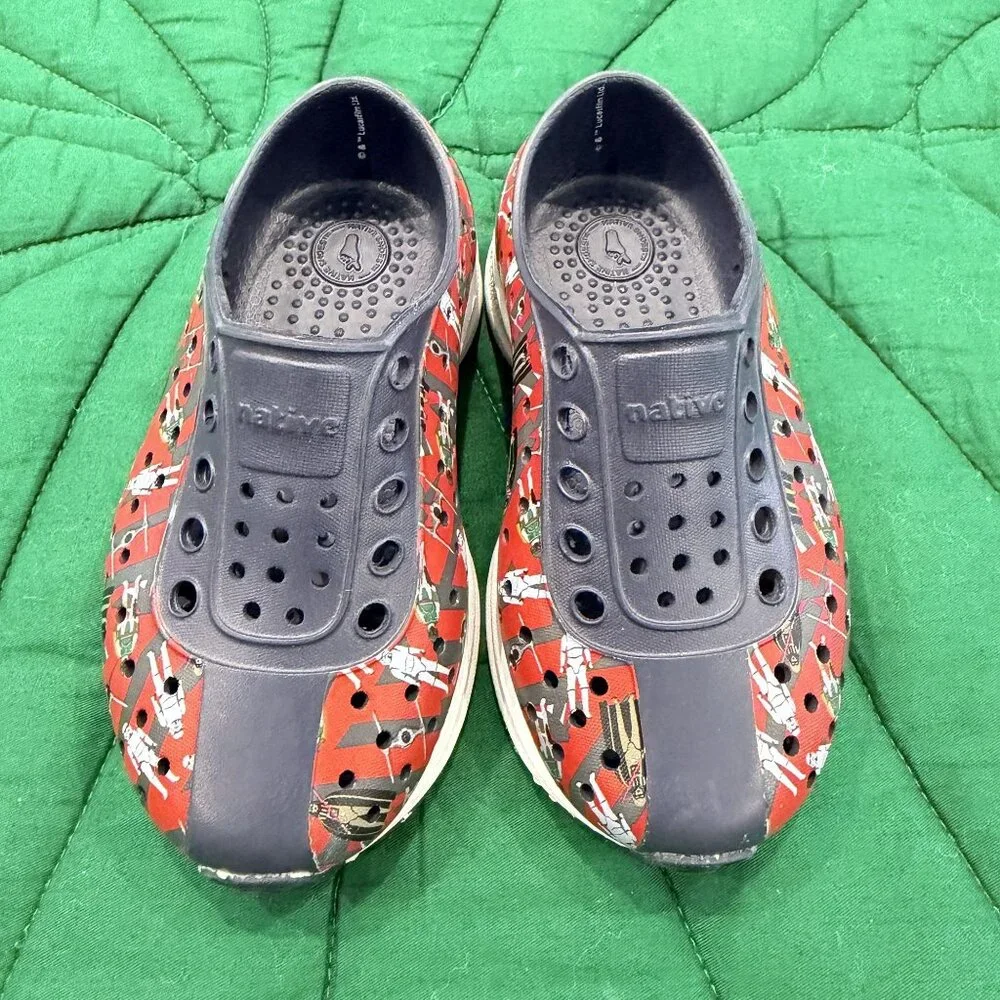 Native Robbie Toddler 7 Navy Blue Red Star Wars Slip On Water Shoes